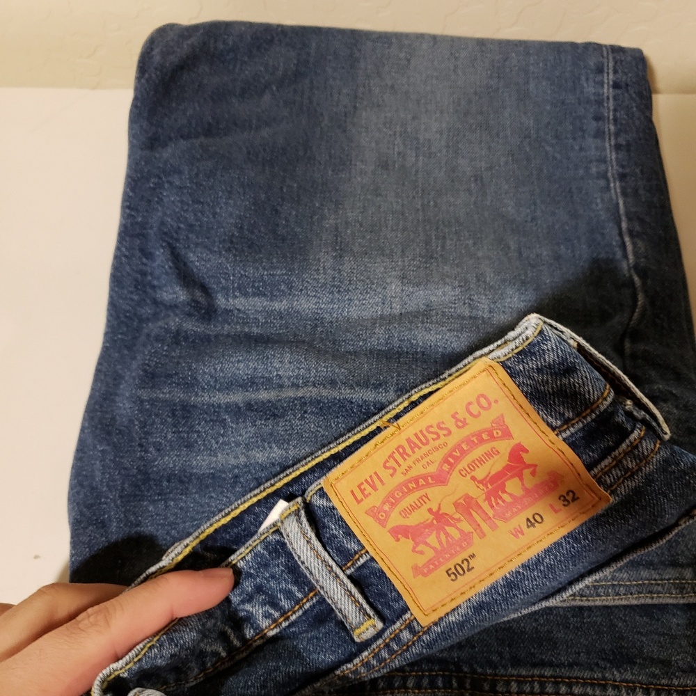 Levis jeans